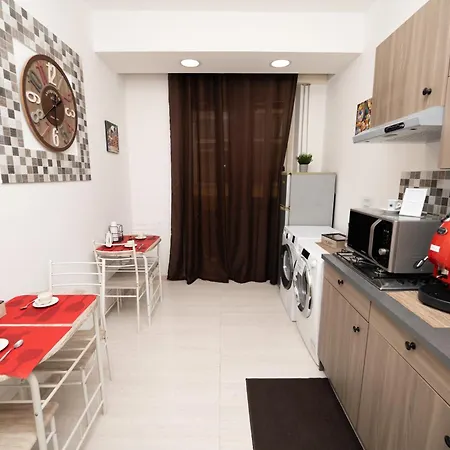 Central 128l Penzion Palermo