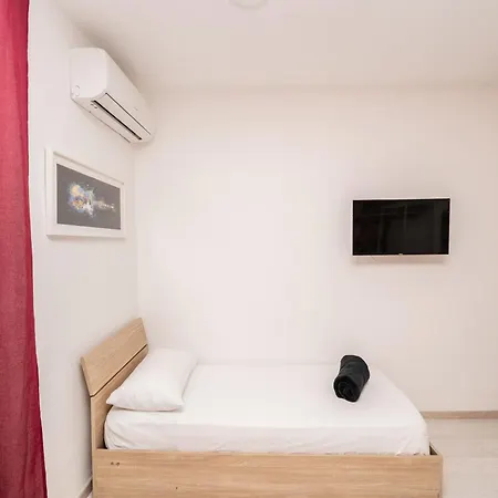 Casa de hóspedes 128l 3*